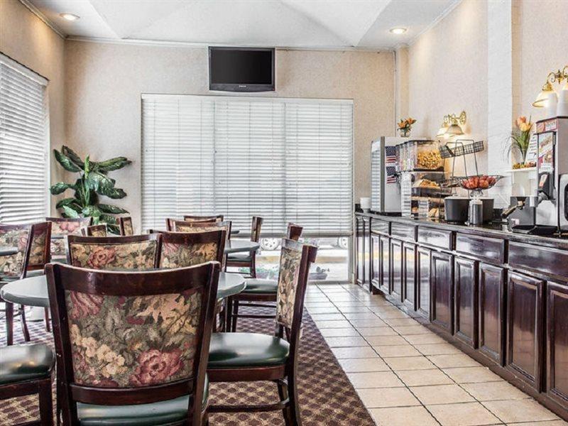 Econo Lodge Inn And Suites Dentsville Luaran gambar