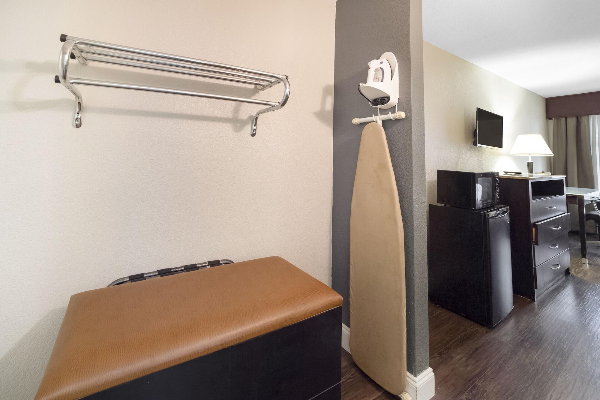 Econo Lodge Inn And Suites Dentsville Luaran gambar