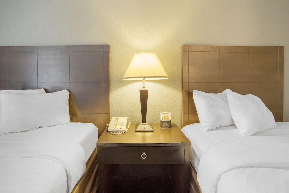 Econo Lodge Inn And Suites Dentsville Luaran gambar